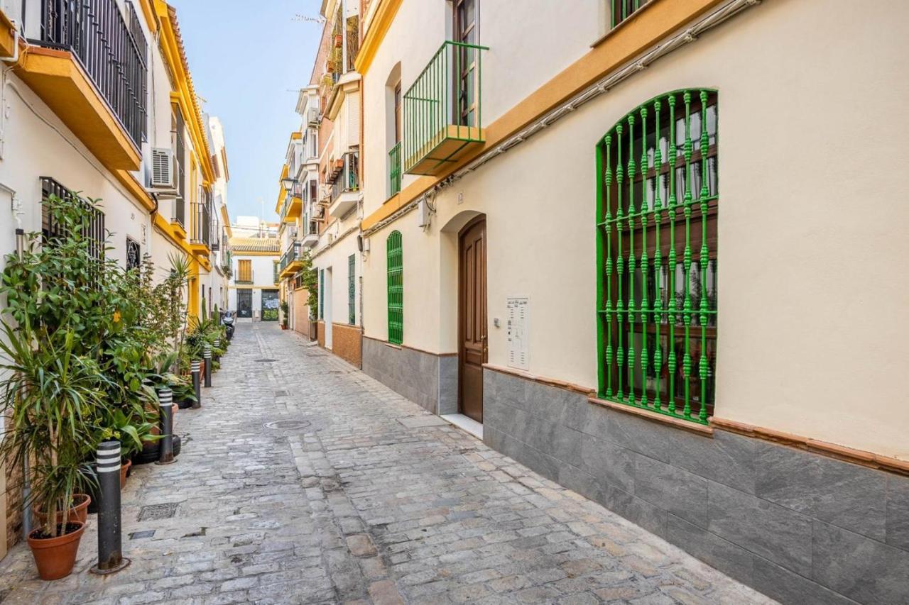 Macarena, En El Centro De Siviglia